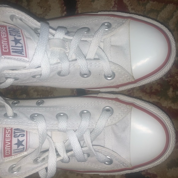 Women’s White Low-Rise Converse - Picture 6 of 6